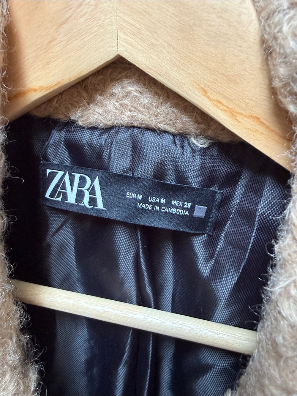 ZARA boucle sleeveless coat vest - Picture 2 of 7
